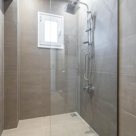 Tatoi Estate Luxury Pool Βίλα